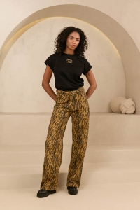 Lofty Manner T-shirt Monika black