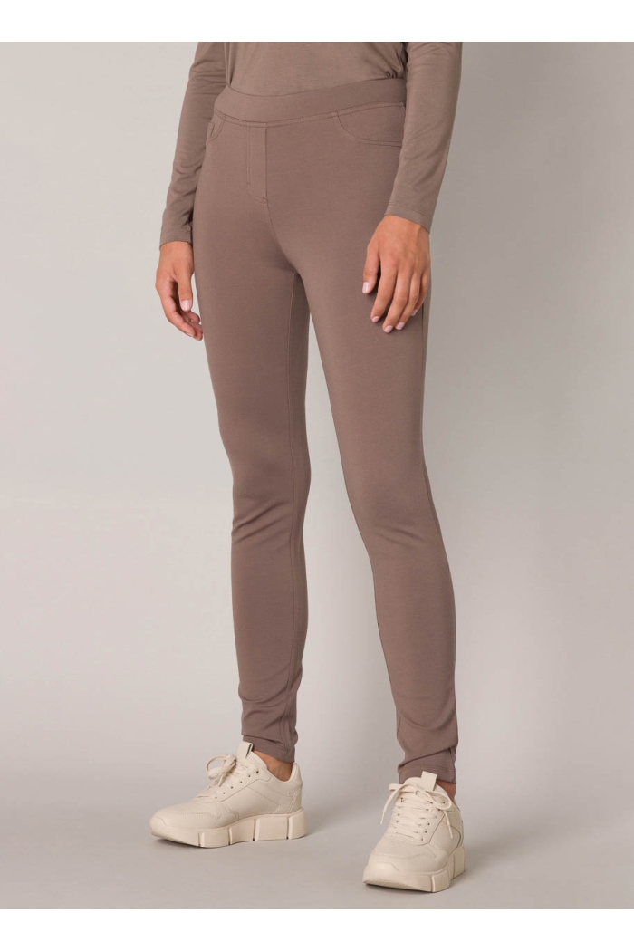 Base Level Ornika Pant dark taupe