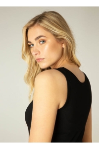 Base Level Yamin Top black