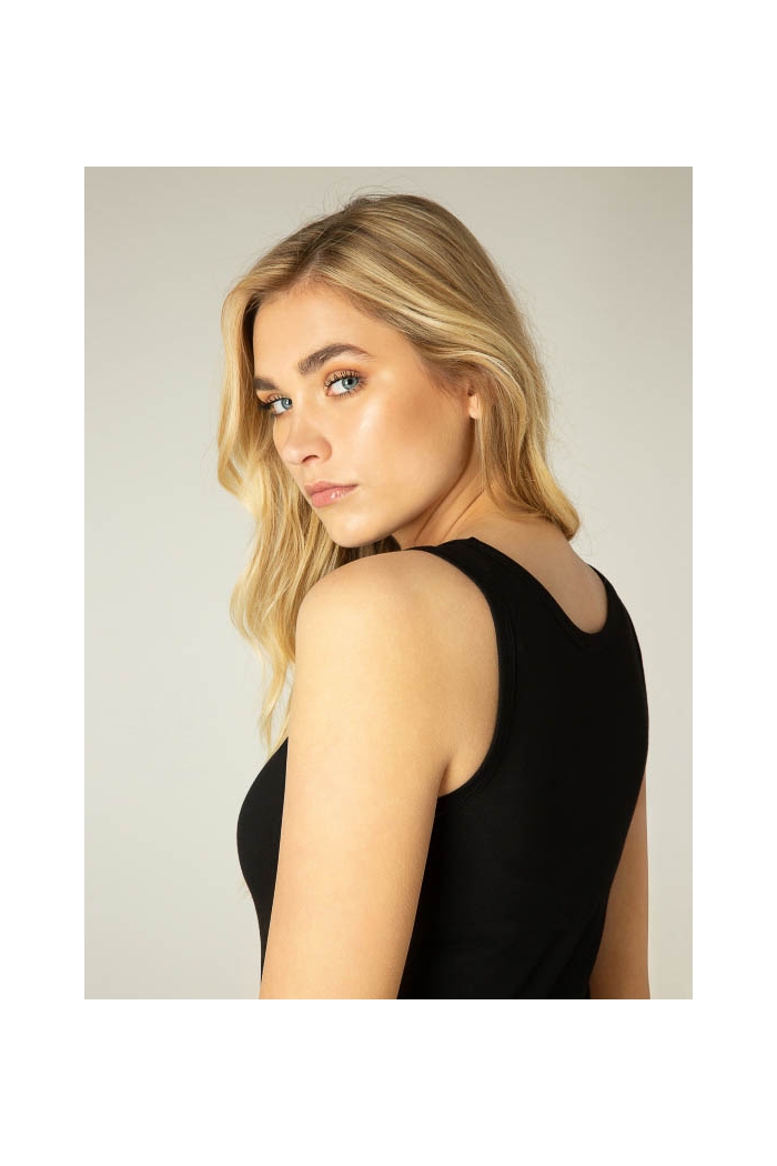 Base Level Yamin Top black