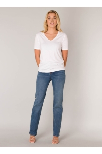 Base Level Yanic white