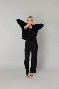 Base Level Yuli Vest black